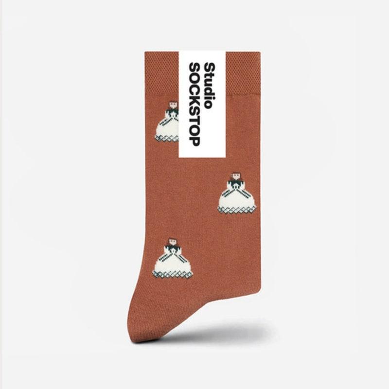 STUDIO SOCKSTOP Scarlett O'Hara White One-Piece Embroidered Socks