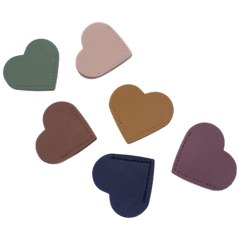 Creative ins style minimalist leather love bookmark pu portable heart-shaped book page clip bookmark student Home decorations
