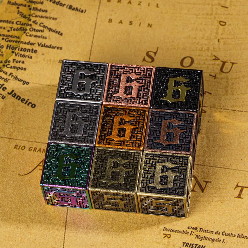 Cusdie DND Labyrinth Metallwürfel Massiv D4-D20 Polyederwürfel Set mit einzigartigem D4 für Rollenspiel Pathfinder Brettspiele TRPG