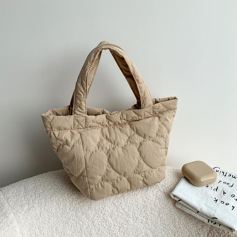 Love Quilted Vegetable Basket Bag Women's High-end 2024 New Casual Korean Style Sweet Nylon Handbag