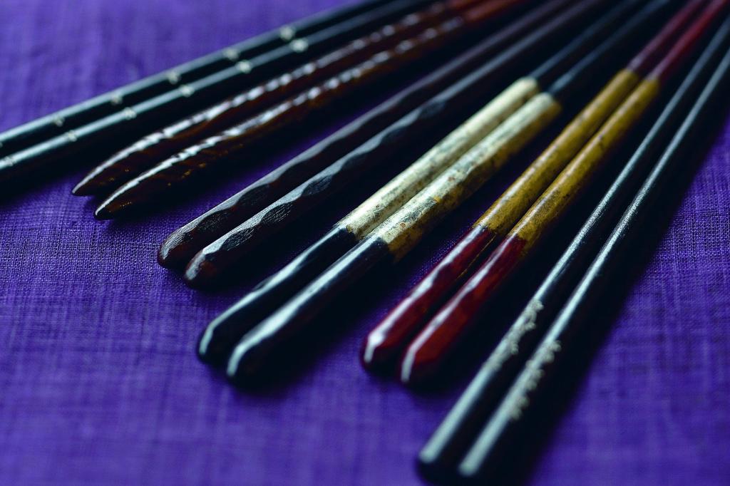 A Pair of Sumo Wrestler 38347 Japanese-made Chopsticks, 24cm,