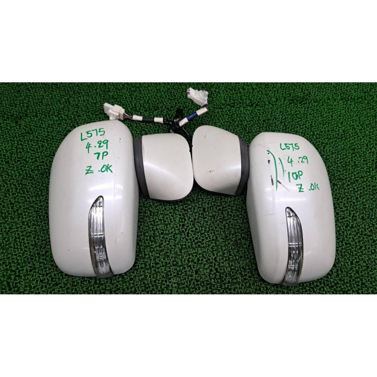 429 Move Conte Custom L575S L585S Door mirror with turn signal Left and right set Side mirror Driver side/Passenger side Right 7P Left 10P Operation