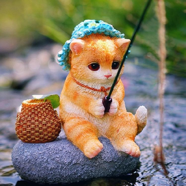 Small Fishing Cats Decoration Miniature Resin Animal Figure for Living Room Study or Office Use Balcony Ornament