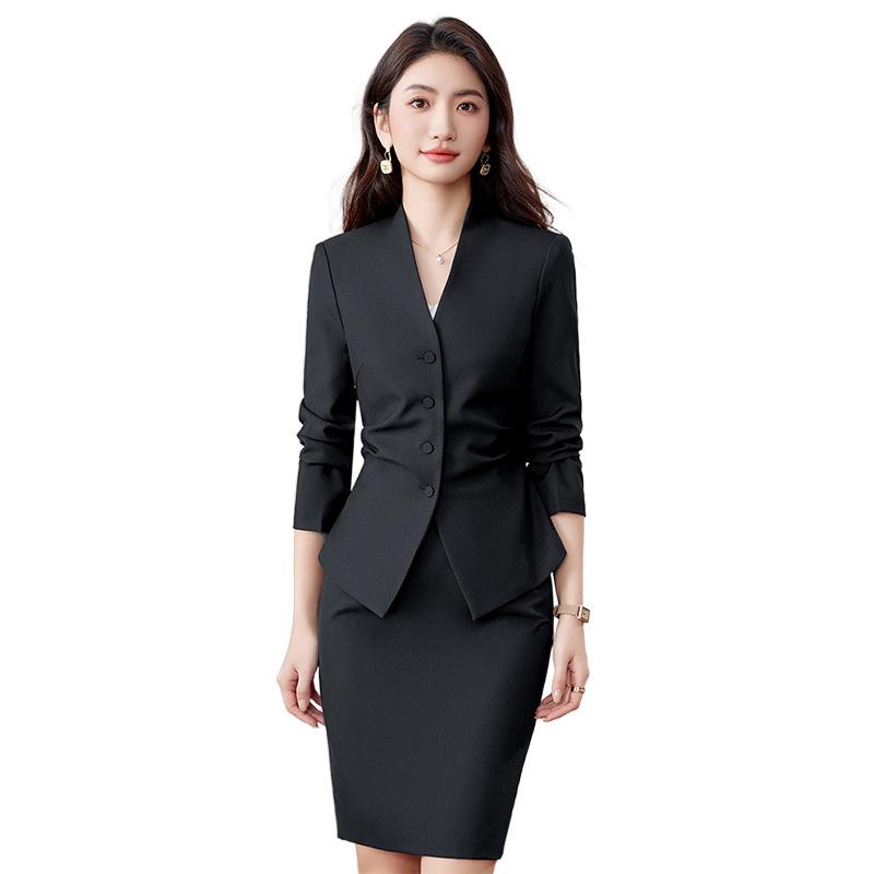 Women's Professional Suit Set: Elegant Business & Formal Wear for Medical, Beauty, Event Venues, and Reception Settings.