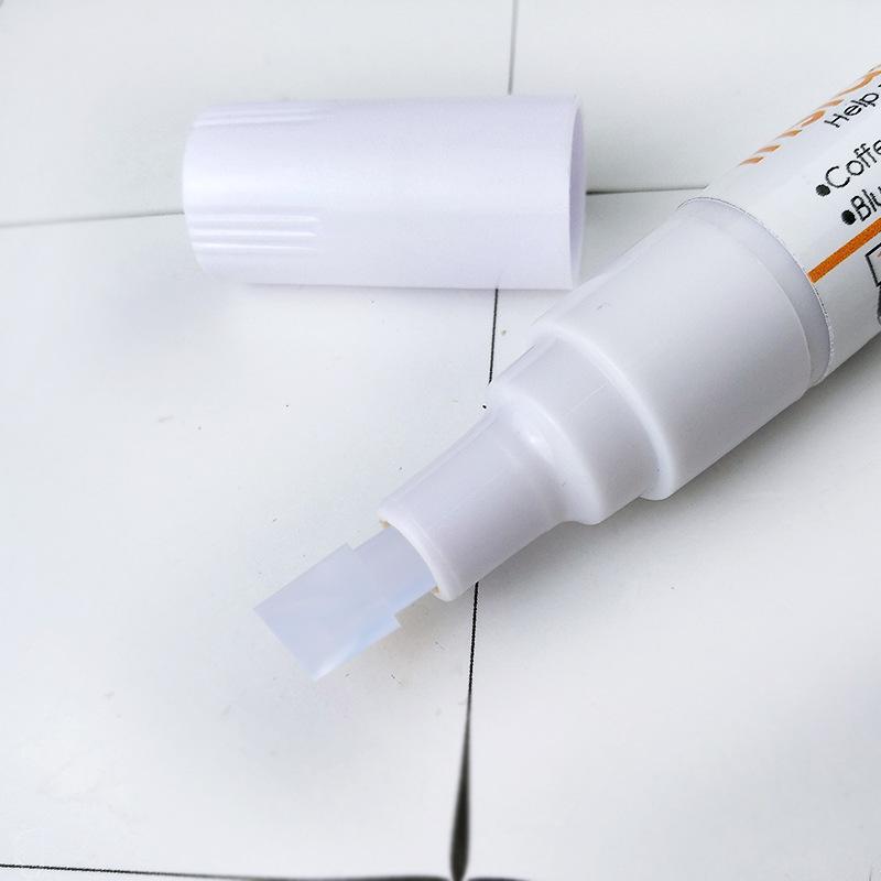 Portable Emergency Stain Remover Pen for Clothes - Removes Coffee, Oil, and Blood Stains Without Washing