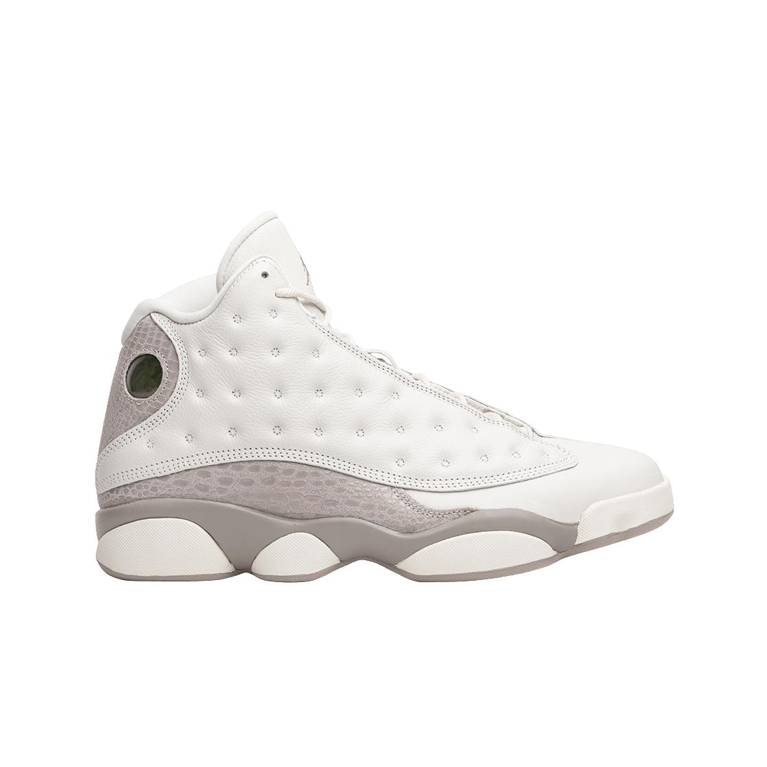 

(w) Jordan 13 Retro Phantom 255