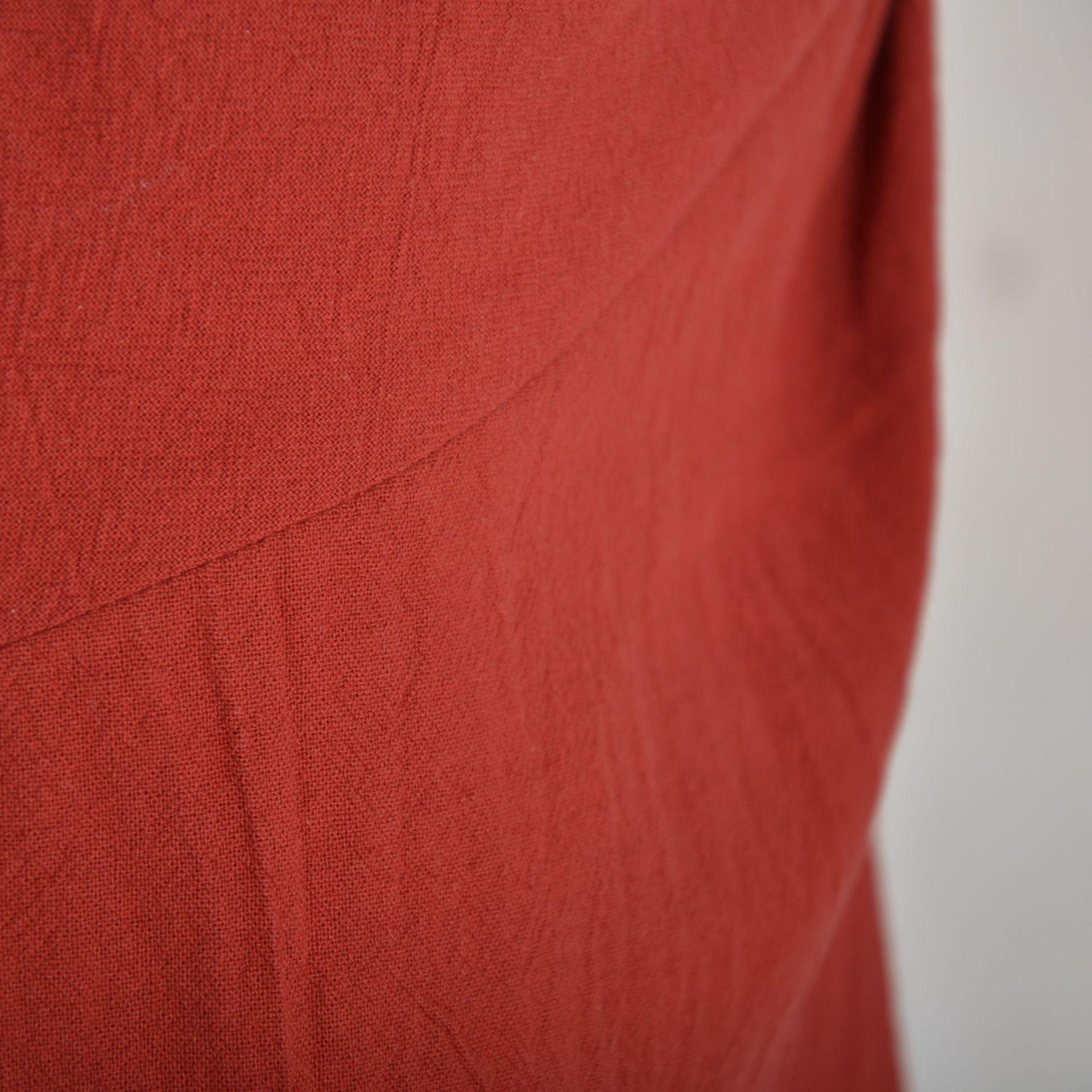 Хлопково-льняная крученая юбка с высокой талией — фото 11