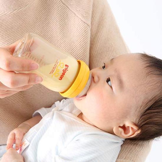 Pigeon Breastmilk Feeling Baby Orange for Ages 0 Months and Up Nipple Is for Ages 3 Months and A Baby Bottle That Will Definitely Support 1 Bottle