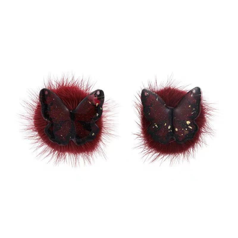Temperament Versatile Sweet Versatile Girl Plush Butterfly Stud Earrings Female Chic Style Autumn And Winter Light Luxury High-End Earrings