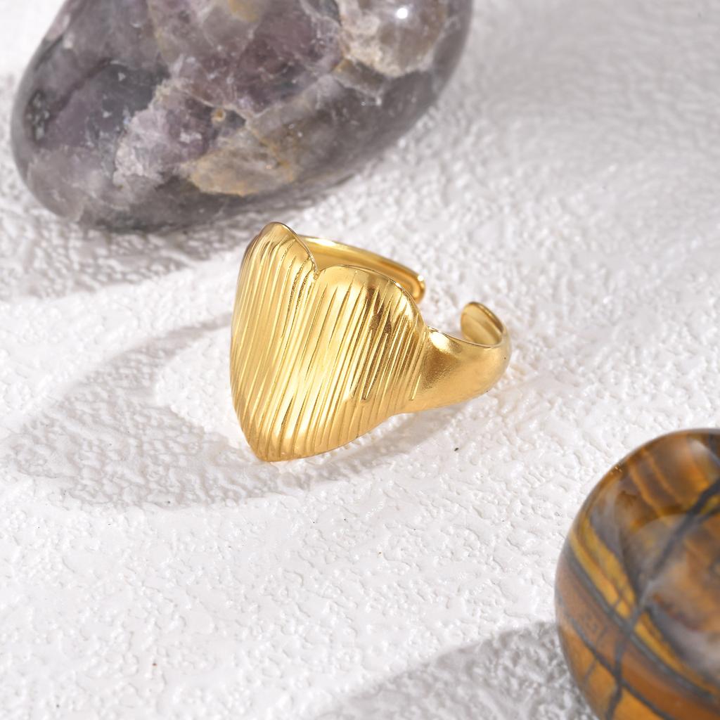 Brushed Stainless Steel Heart Ring for Women,Gold Plated Open Adjustable Finger Rings,Vintage Jewelry Gifts