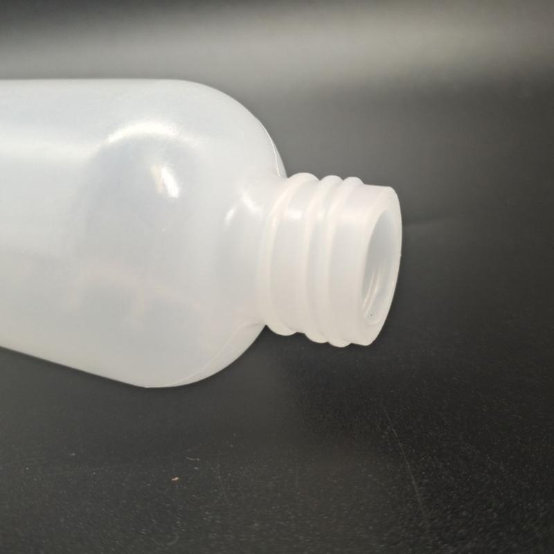 Portable Travel Liquid Dispenser Bottles Refillable Leakproof Squeeze Bottle Applicator Bottle with Tip Empty Container