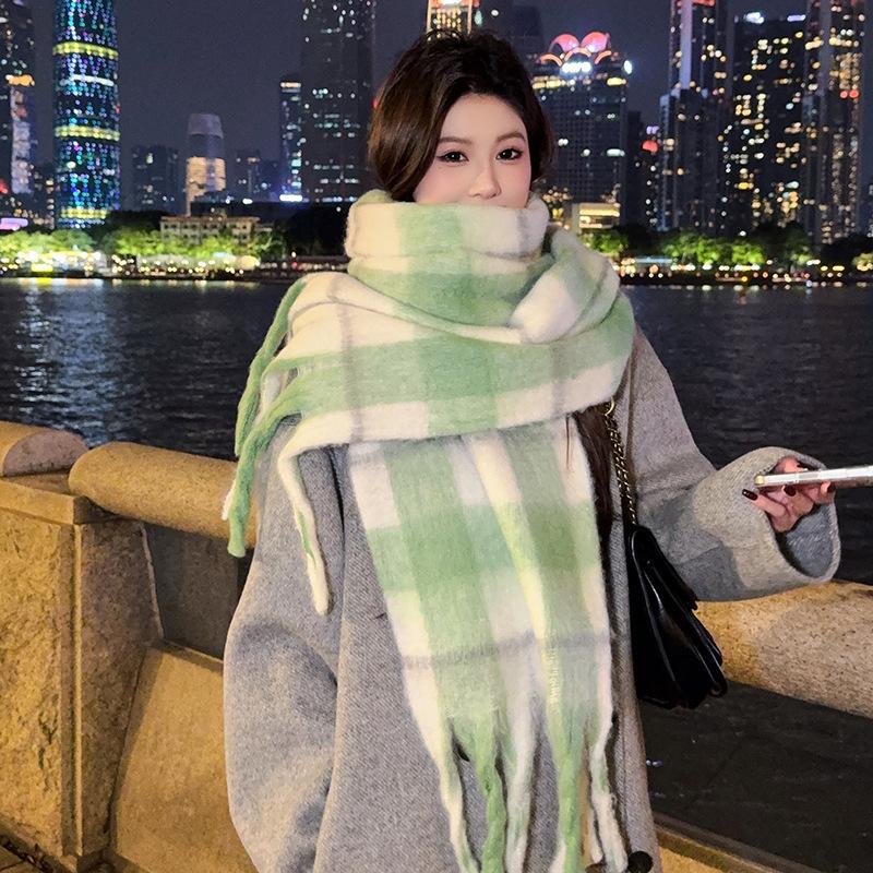 Korean Atmosphere, High-grade Plaid Fringed Scarf, Women's Winter New Versatile Thickened Warm Scarf, Shawl