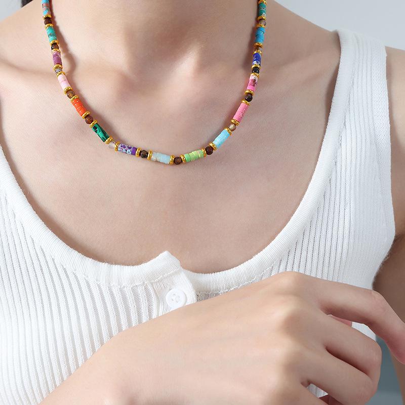 Versatile Temperament Necklace: Rainbow Natural Stone Beads with Clavicle Chain and Light Luxury Craftsmanship.