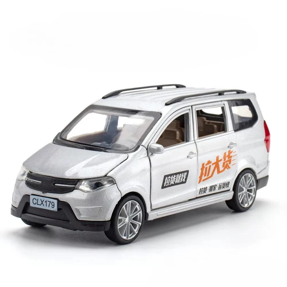 1:32 Wuling Rongguang Car Hongguang VAN Model Toys Diecast Alloy Truck Sound Light Pull Back Doors Opened Vehicle for Kids Gifts