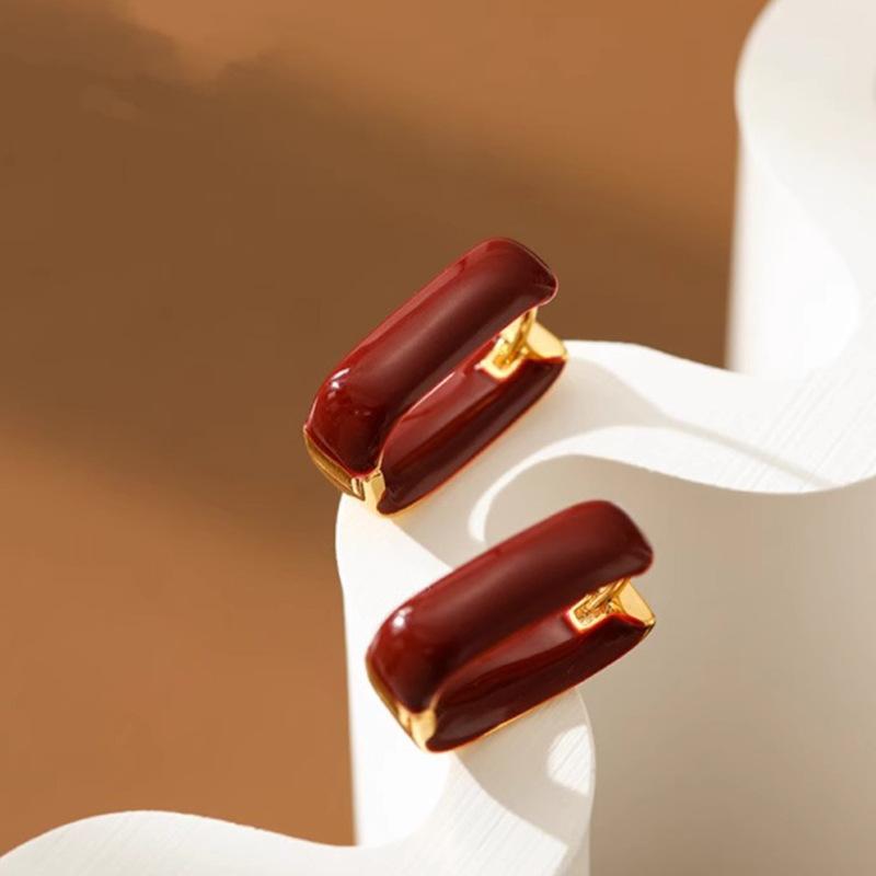 Versatile Retro Style High-end Square Fashion Earrings 1 pair of earrings красный