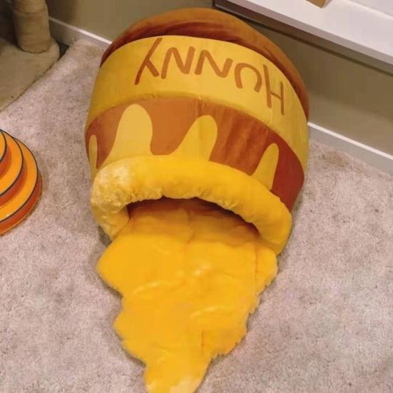 Honey Pot Cat Bed Winter Warm Cat Sleeping Bag Semi-Fixed Cartoon Cat