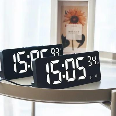 Hangvezérlésű Digitális Ébresztőóra Hőmérséklet Kettős Ébresztés Szundi Asztali Óra Éjszakai Mód 12/24H LED Óra Karóra Asztal