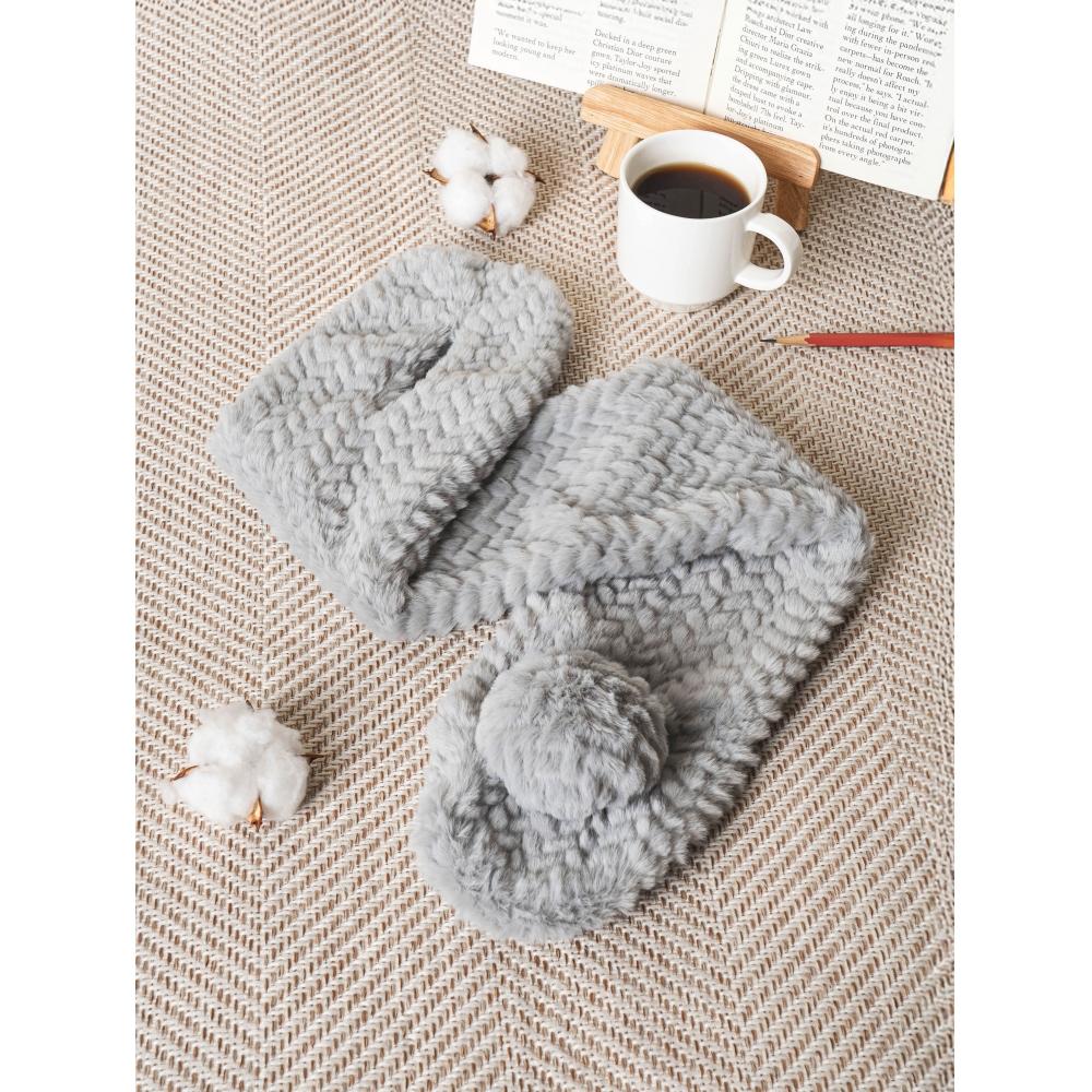 Daiso Mini Woven Fur Drop Shawl Grey