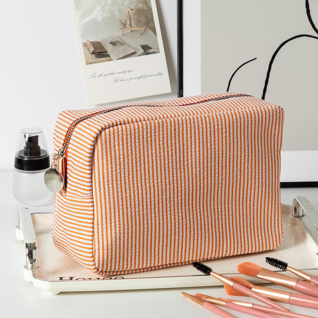 Vintage Striped Makeup Bag With Zipper Closure For Travel And Daily Use