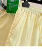 Damen lässiger Anzug aus Baumwolle-Leinen mit Perlen: Kurzarmhemd & Vielseitige Shorts