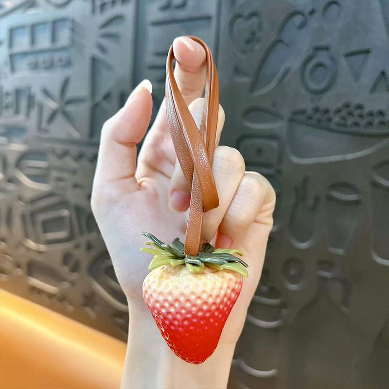 Creative Strawberry Keychain Pendant Women's Bag Ornament - Exquisite Fruit Charm Gift