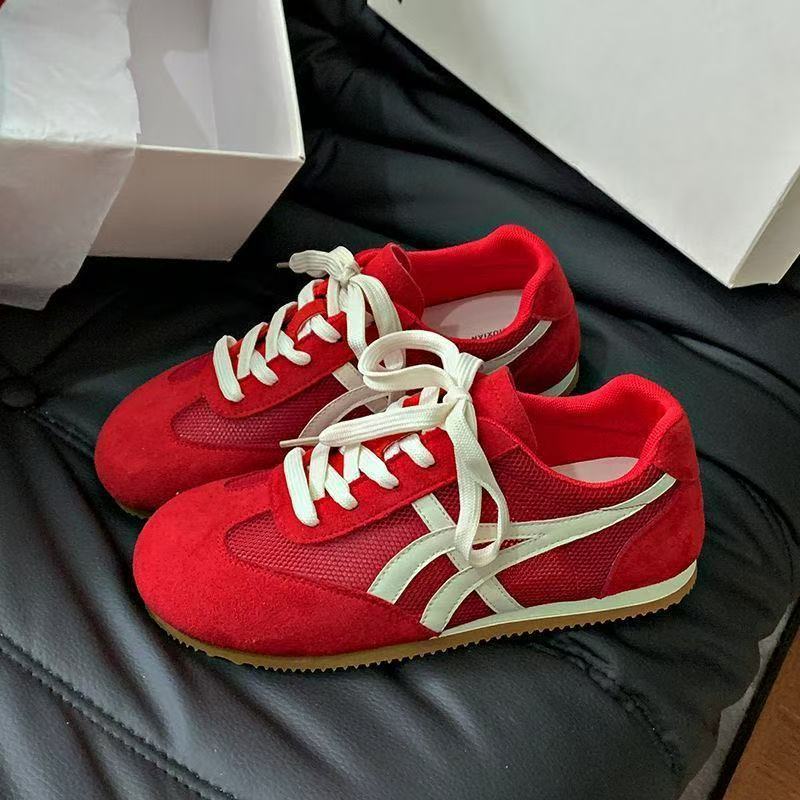 Mesh breathable German training shoes women's autumn new lightweight student versatile flat-bottomed casual sports board shoes