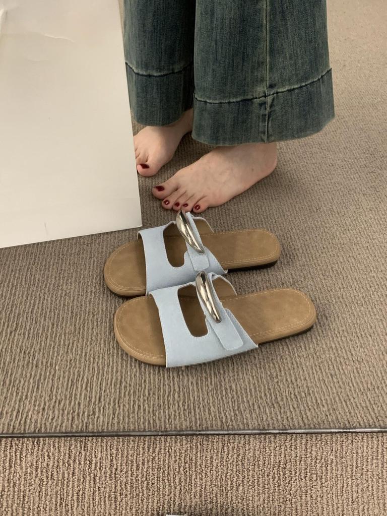 Metal Buckle with Open-toed Round Head Slippers for Women's Summer Wear Versatile and Not Tired Feet Flat-bottomed Dopamine Beach Sandals