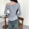 New Design-sensory Solid Color Off-shoulder Long-sleeved T-shirt for Women In Spring Niche, Unique Off-shoulder Pure Desire Top