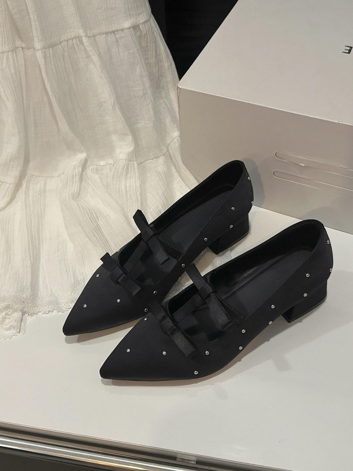 

Including the inner heightening version~ · Temperament rhinestone satin women s shoes 2025 new fairy style beautiful Mary Jane shoes 39 чёрный