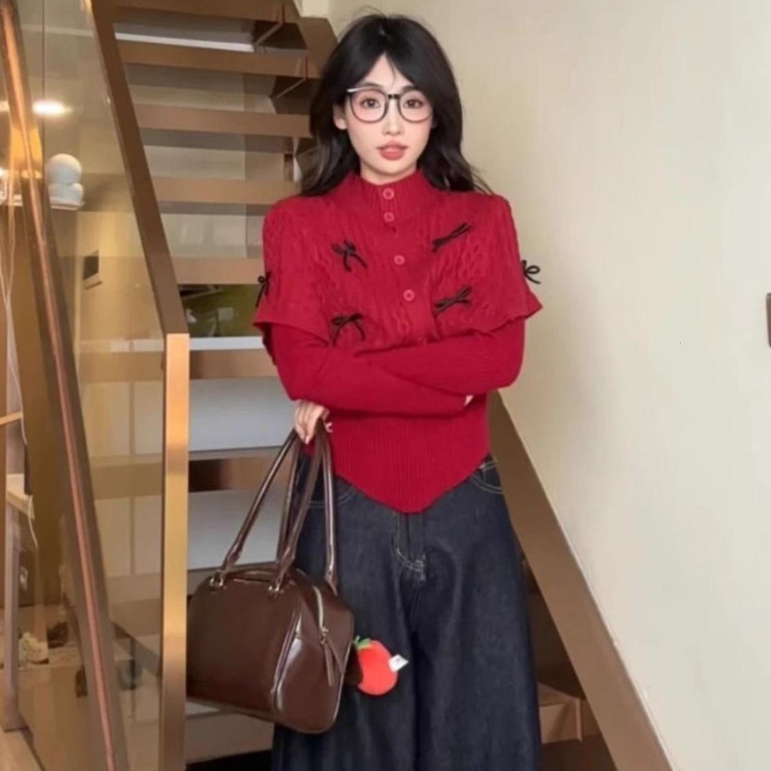 

Cozy Red Christmas Two-Piece Sweater and Bow Knit Top Set for Women Medium