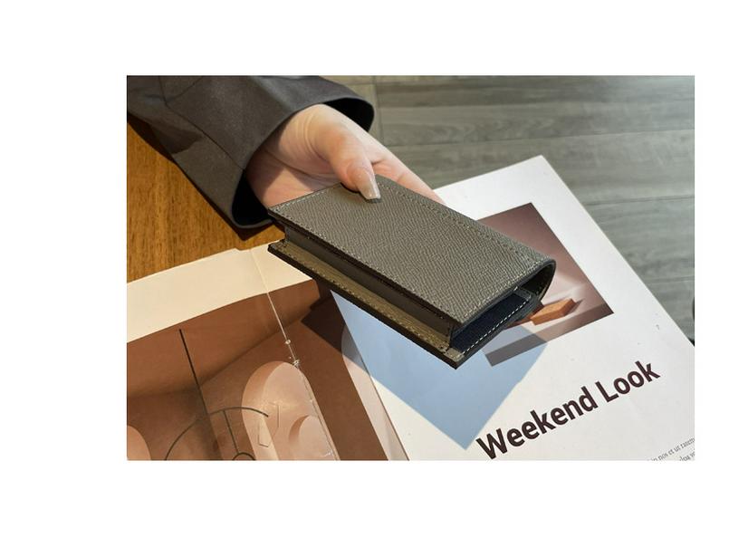 2025 Women's Genuine Leather Card Holder: Stylish, Exquisite ID Bag with Multiple Slots and Anti-Demagnetization Cowhide.