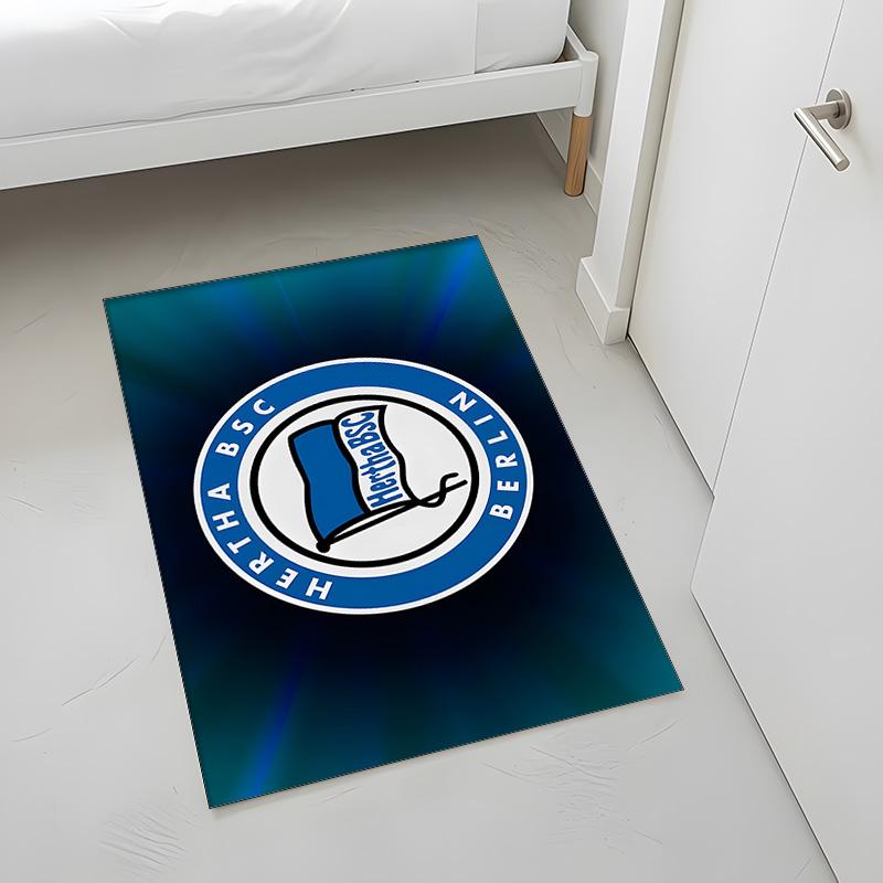 Hertha Berliner Sport Club (1) Dywan Nadaje się do Salonów Sypialni Pokojów Komputerowych Jadalni Oraz Do Umieszczania Pod Stołami I Krzesłami Również Idealny