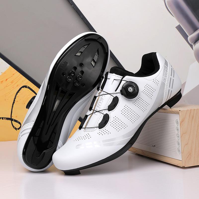 Aufgeschlossene Ganzjahres-Mountainbike-Schuhe - Unisex, Atmungsaktiv, Harte Sohle