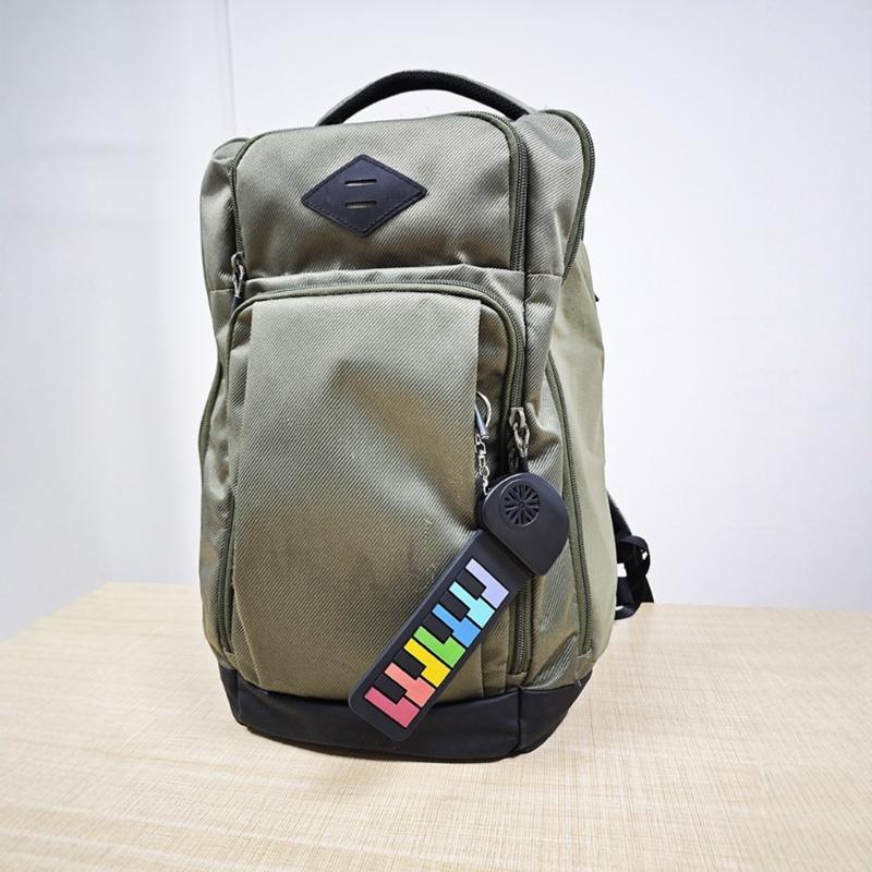 Rolls Up Electronic Piano Foldable Silicone Electronic Keyboard Portable Keychain Piano for Outdoor Activities Enduring