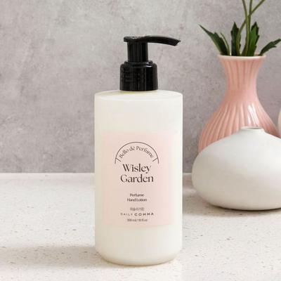 Daily Comma Bello De Parfum Hand Lotion Wisley Garden 300 Ml