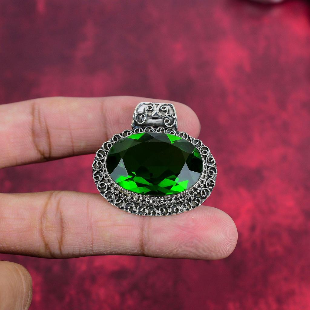 Pendentif en diopside chromé, bijou en argent sterling 925, cadeau pour femme, bijou fait main en pierres précieuses