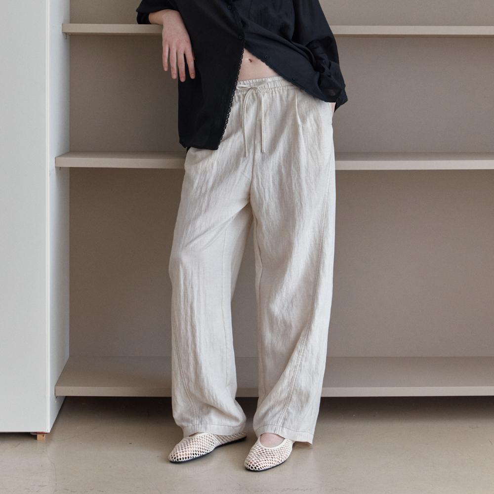 Elssibeui Curved Stitch Wide-Fit Pants_Beige