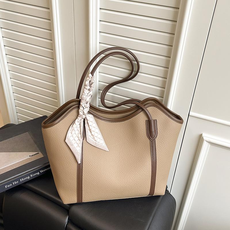 Tote Bag Women's New Large-capacity Commuter Bag Summer Versatile High-end College Student Shoulder Bag