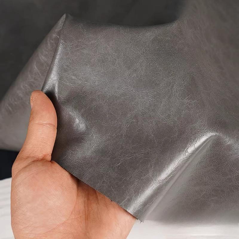 100x138cm PU Deri Kumaş Parlak Yumuşak Deri Yağlı Mumlu Deri Tasarımcı Su Geçirmez Kendin Yap Dikiş Ceket Pantolon Trend Giysiler İçin