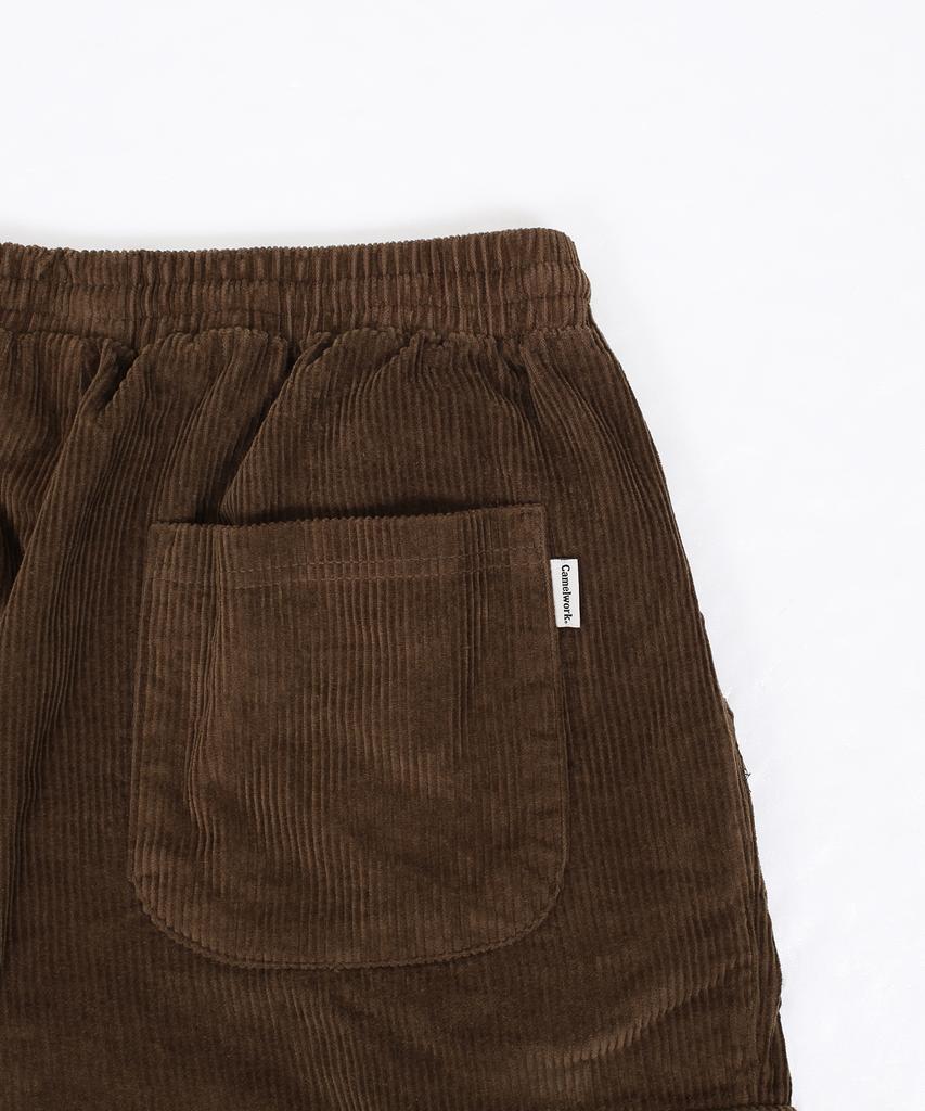 CAMEL WORK Wide Corduroy Cut Cargo Pants (Brown)