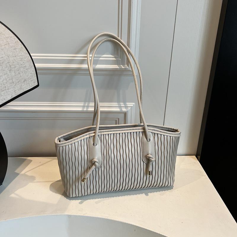 Tote Bag Women's Large Capacity 2025 New Casual Versatile Shoulder Armpit Bag Premium Sense Women's Work Commute Bag