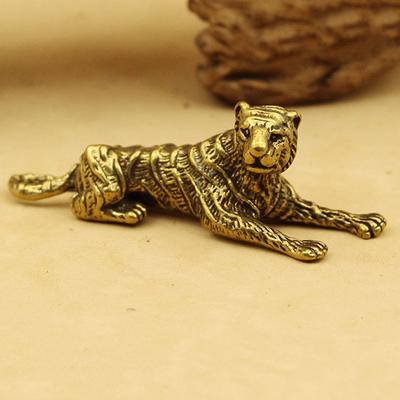 Small Brass Tiger Figurine Chinese Feng Shui Lucky Animal for Home Office Decoration DIY Key Chain Pendant Collectible Gift