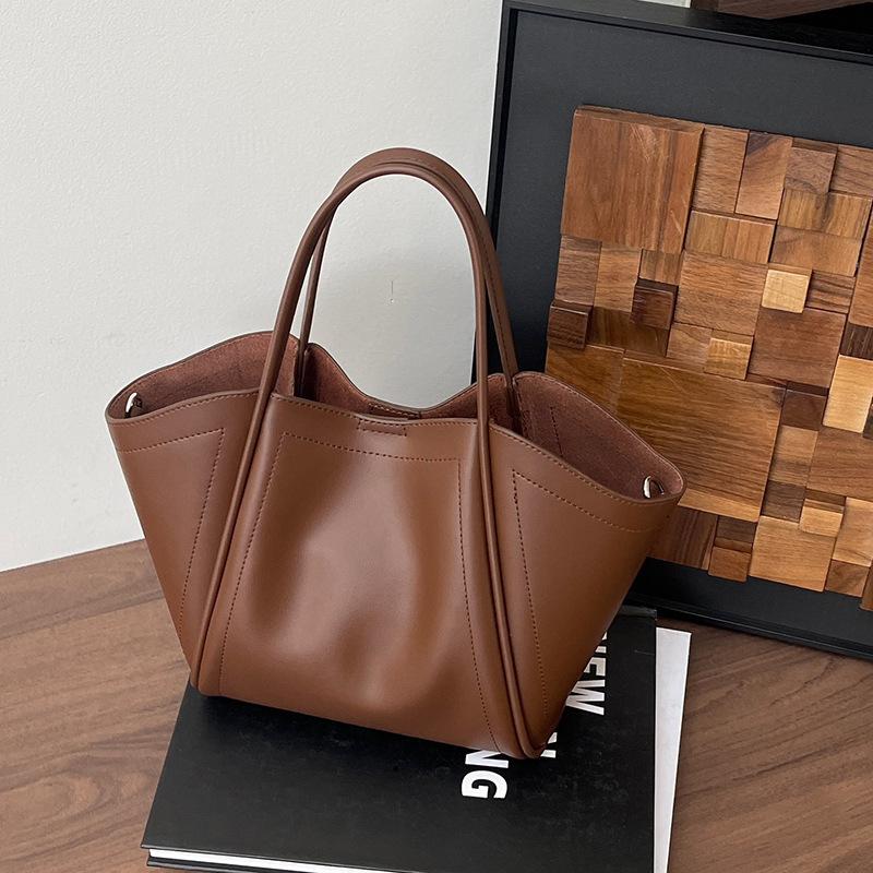 Bag Autumn and Winter High-end Sense Niche Leather Wing Bag Commuter Shoulder Messenger Women's Bag Large-capacity Handbag