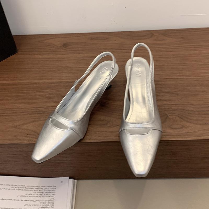 

Korean version of spring and summer new 2025 niche retro versatile stiletto medium heel kitten and simple square head sandals women 39 серебряный