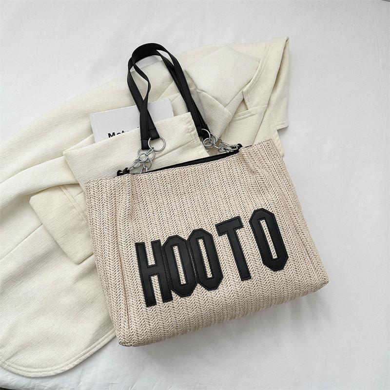 Fashionable Woven Tote Bag For Women Medium-sized Trendy Handbag In Black
