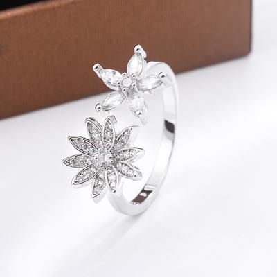New Romantic and Elegant Zircon Flower Water Drop Ladies Opening Adjustable RingParty Jewelry Wedding Ring