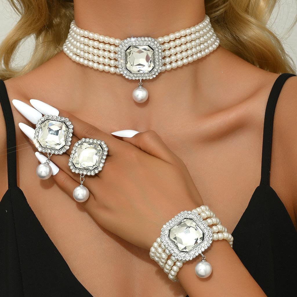 Luxurious Multi-Layer Imitation Pearl Geometric Crystal Full Diamond Colored Pearl Three-Piece Set Of Fashion Exaggerated Accessories