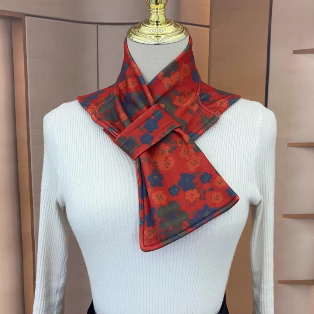 

Versatile German Velvet Neck Warmer - Windproof, Cold-Proof Turtleneck with Pocket Scarf