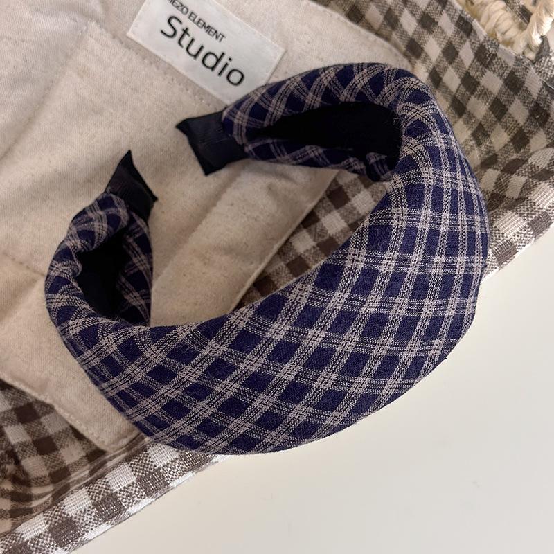 

Винтажная Широкая Повязка на Голову в Клетку для Женщин 2025 Новая Высококачественное Ощущение Высокий Череп Верх Губчатая Повязка на Голову Осень Повязка на Волосы темно-синий