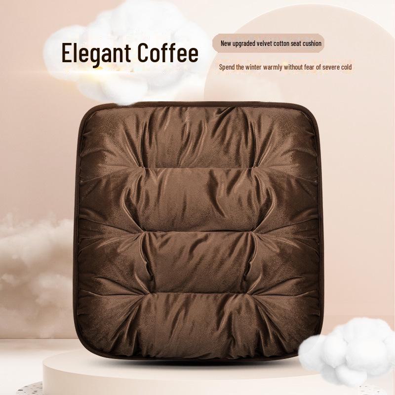 

Небольшая фланелевая подушка на сиденье автомобиля из трех частей для любого сезона — полуобернутая для лета, нескользящая и не сминающаяся.